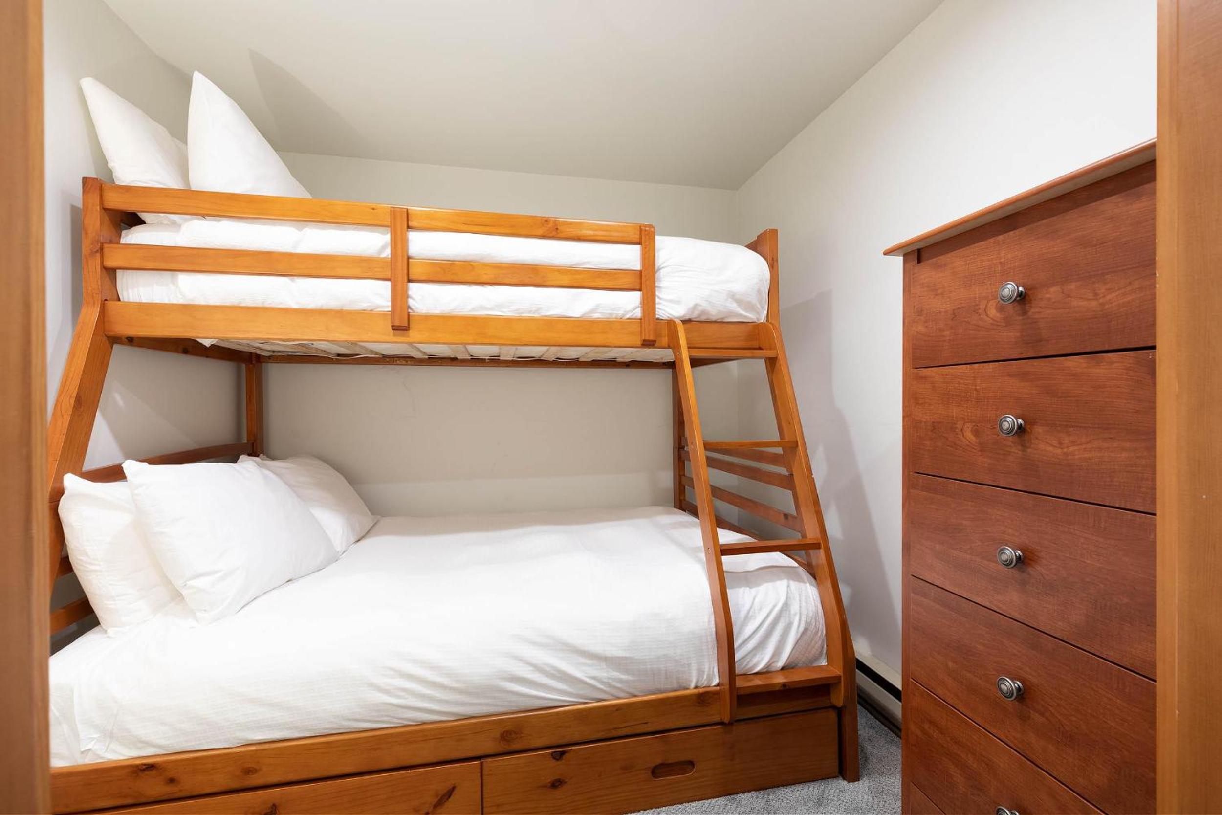 Woodrun Lodge 214 | Ski-in-Ski-Out Condo, Heated Pool, Hot Tub, Gym