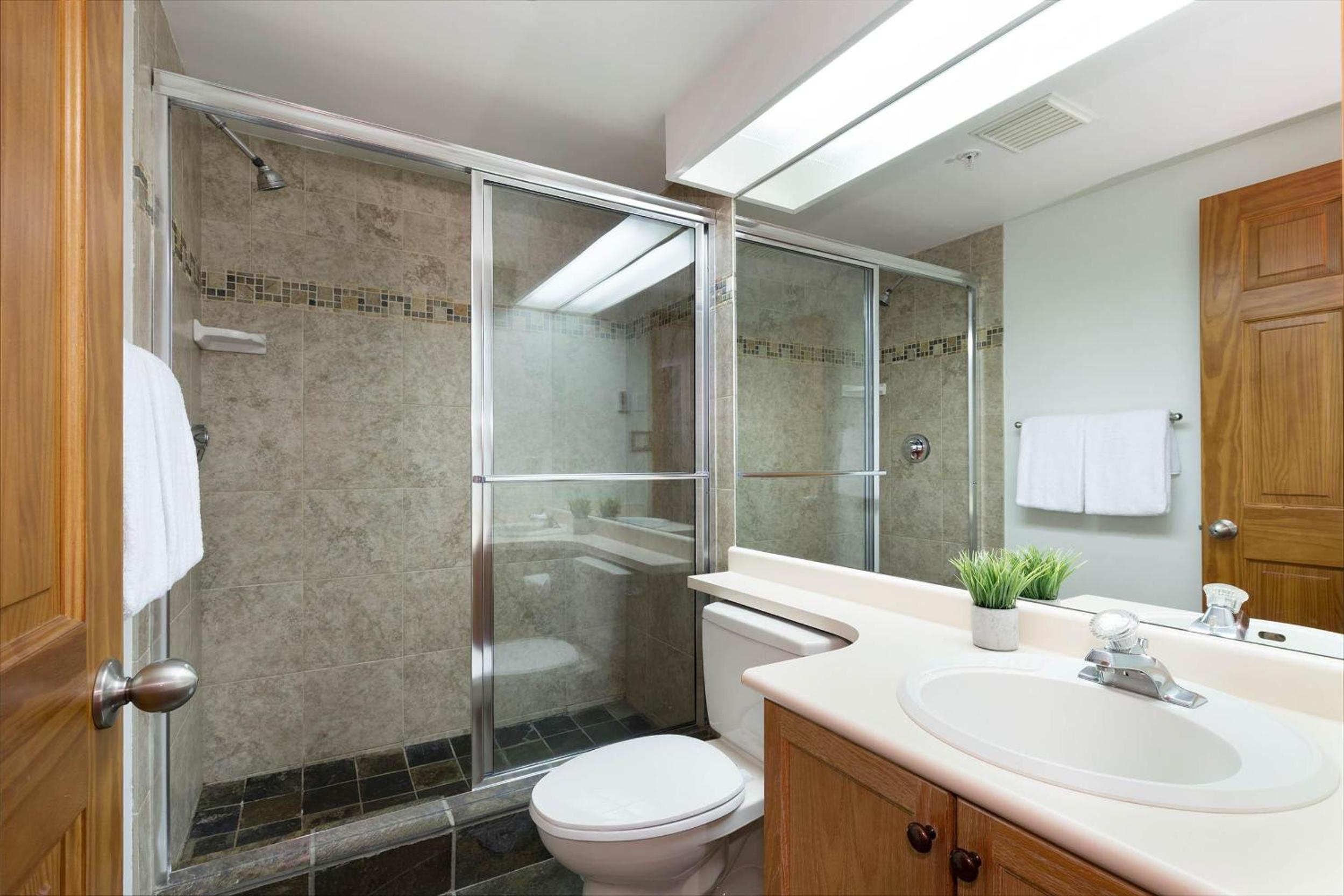 Woodrun Lodge 214 | Ski-in-Ski-Out Condo, Heated Pool, Hot Tub, Gym