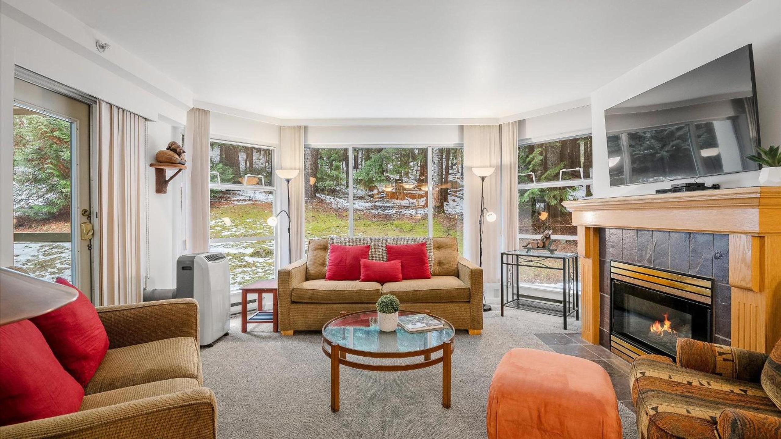 Woodrun Lodge 214 | Ski-in-Ski-Out Condo, Heated Pool, Hot Tub, Gym