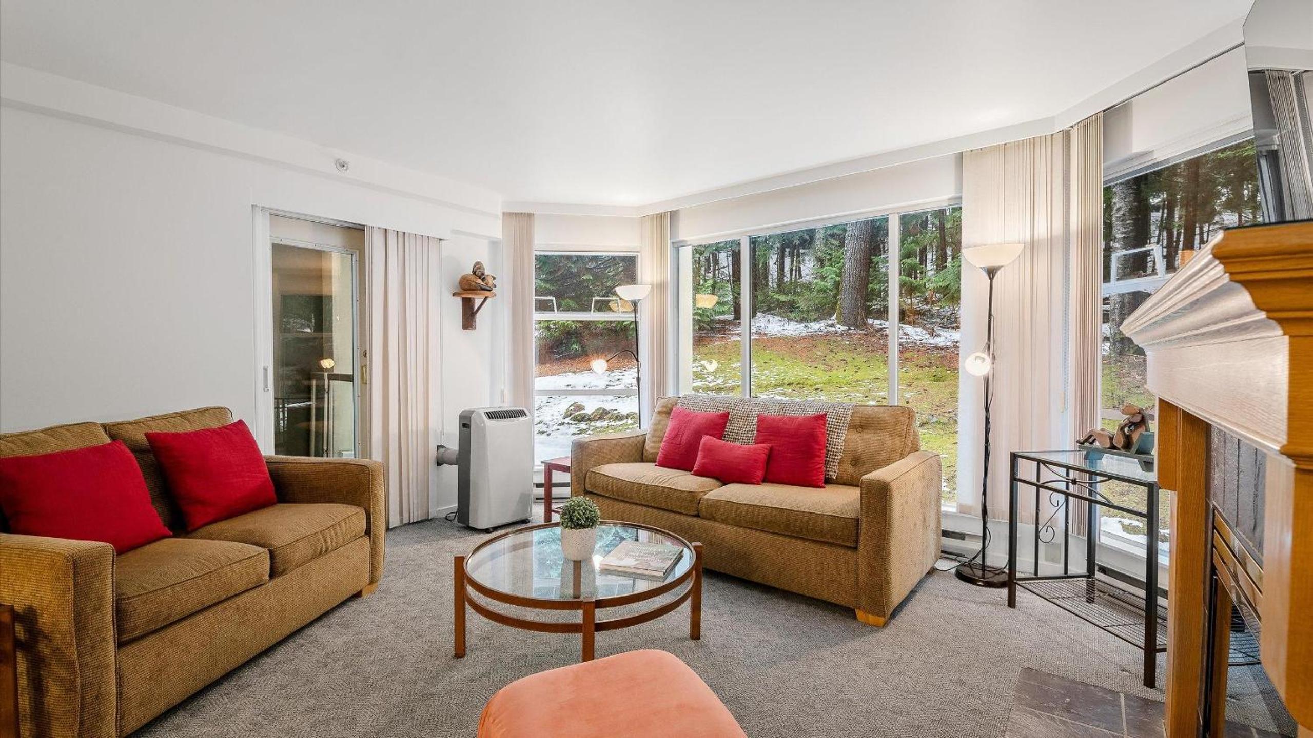 Woodrun Lodge 214 | Ski-in-Ski-Out Condo, Heated Pool, Hot Tub, Gym