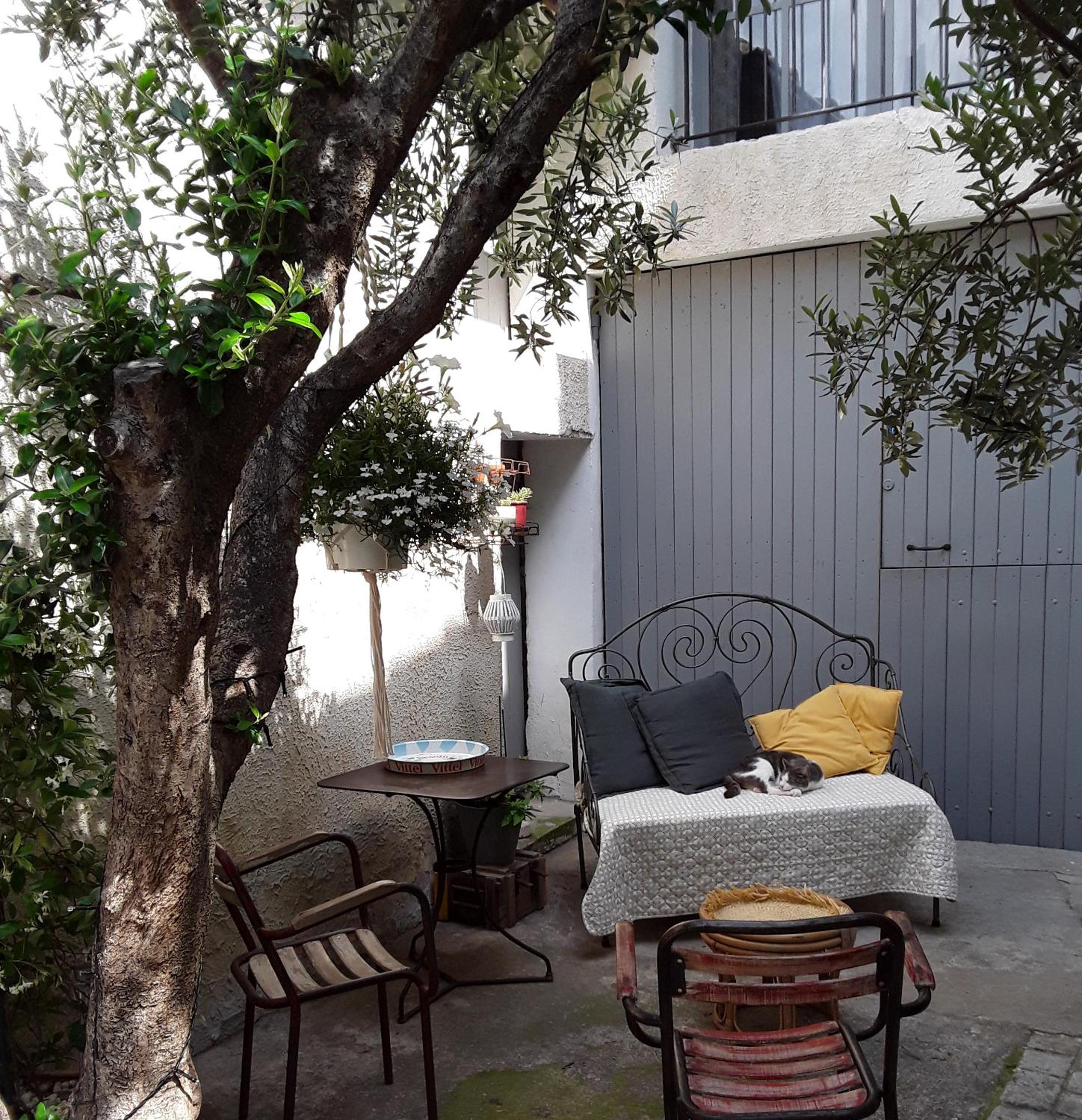 Alheuredusud view 2