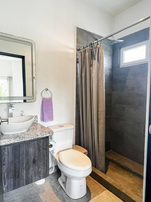 Modern & convenient condo in Jaco downtown