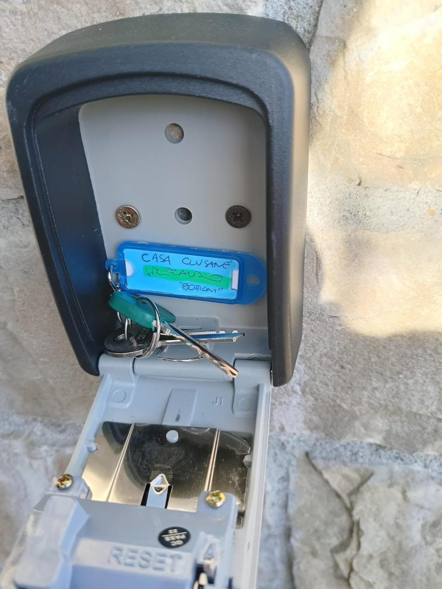 CASA SMERALDO - LIGHT BLUE view 3