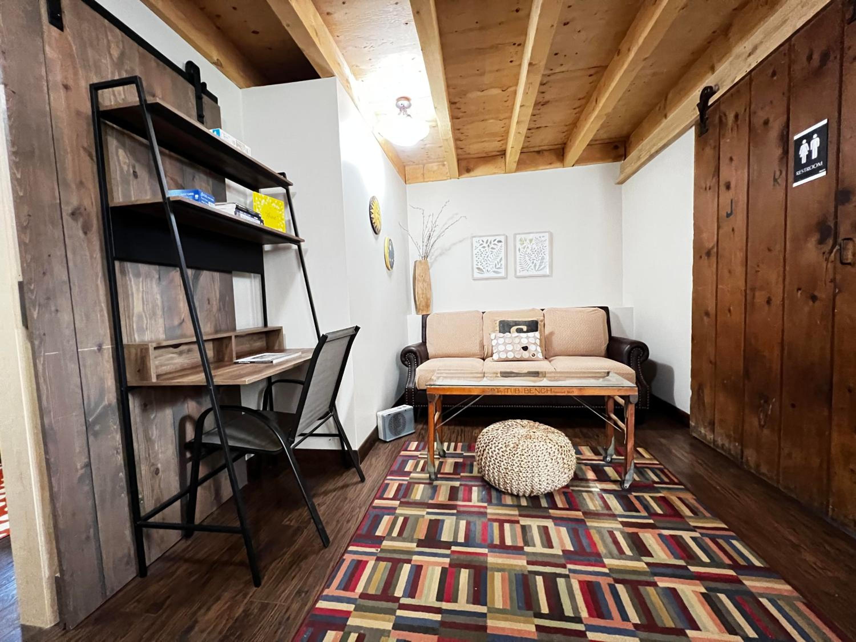 Guelph Vacations - The Farm Shed Guelph Elora - Property Image 21