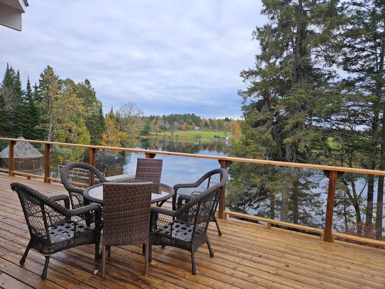Waterfront, dream stay at Belle Vue Cottage
