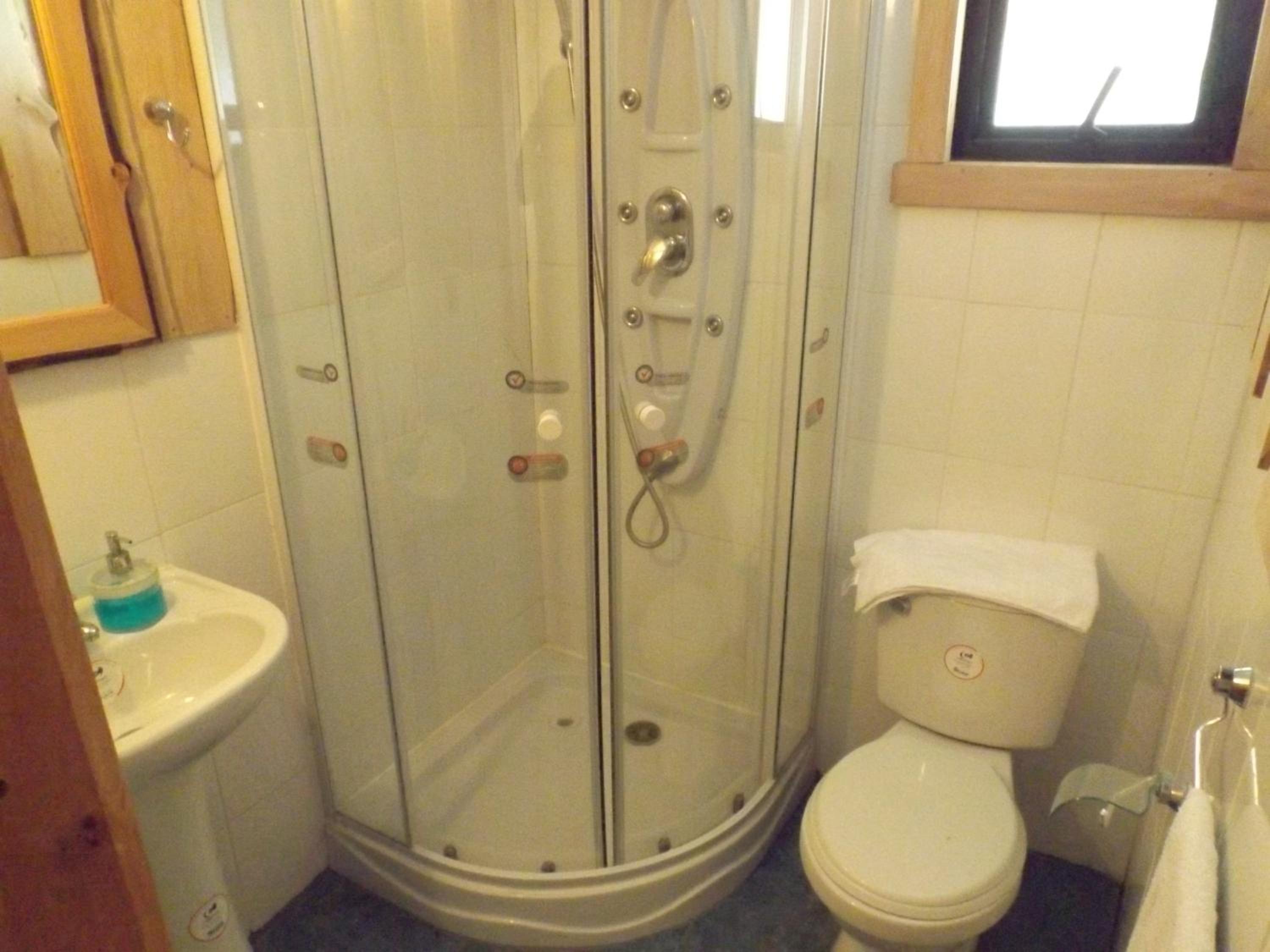 Hostal Los Alamos Neltume