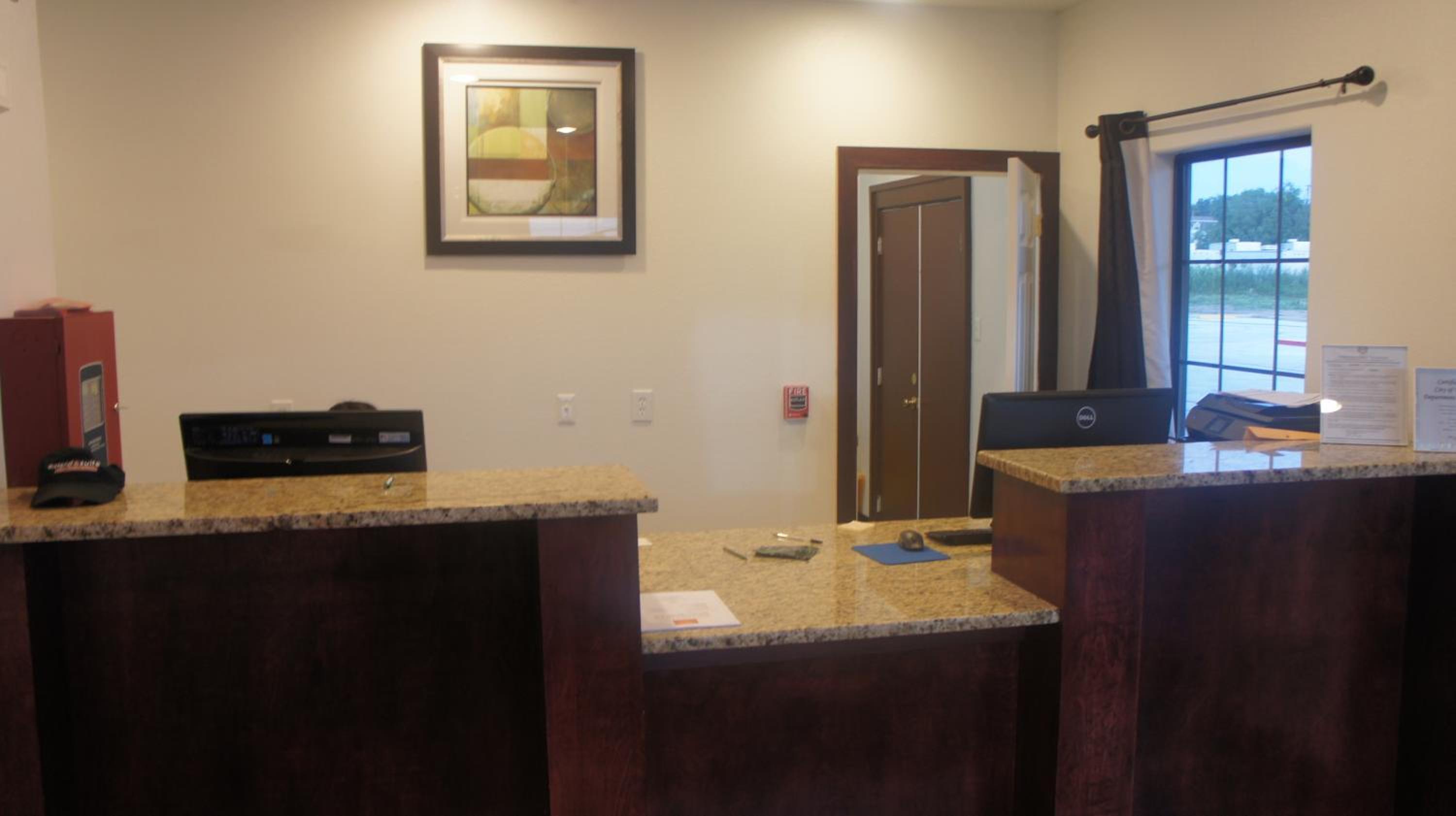 Lux Inn and Suites