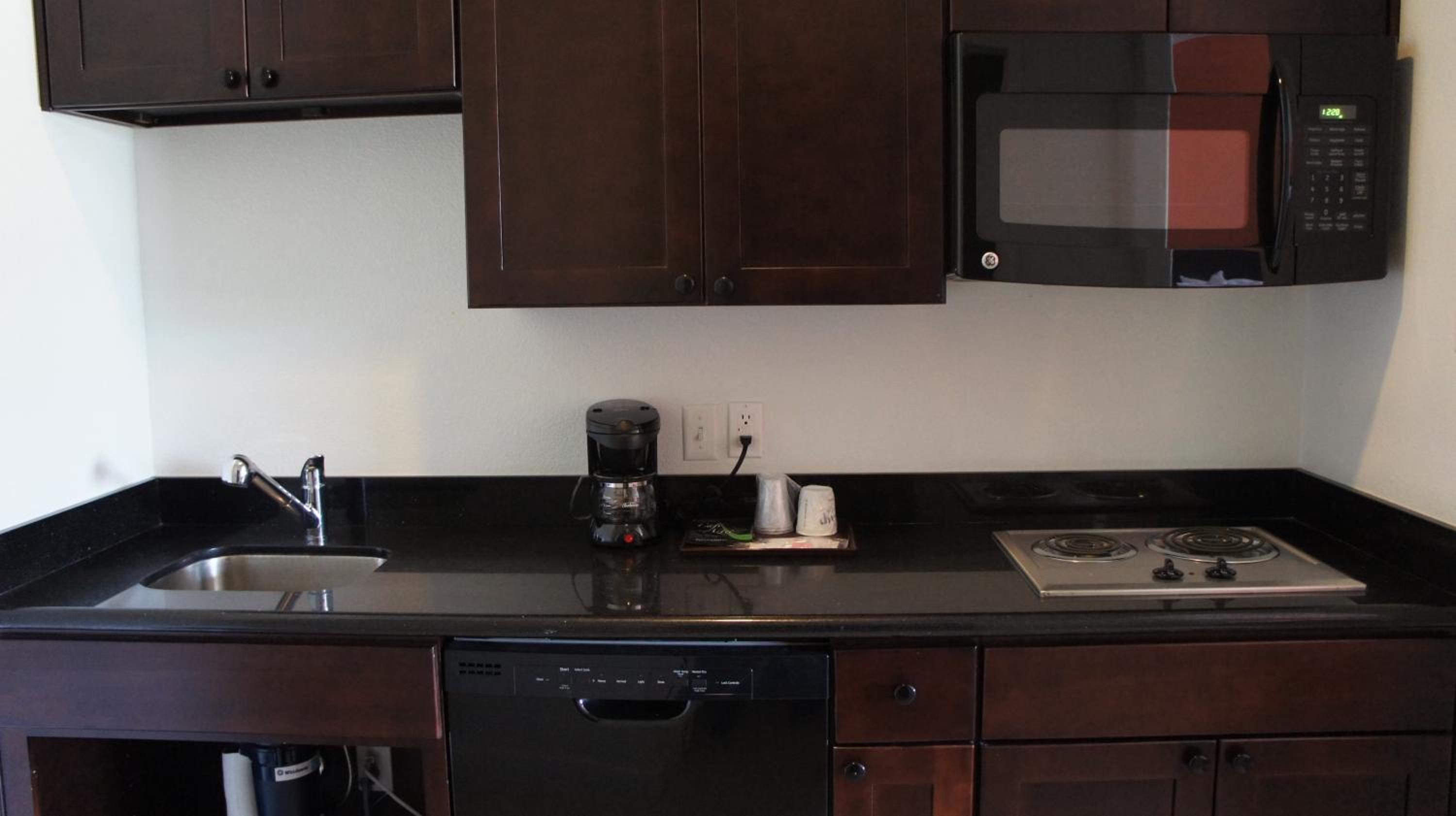Lux Inn and Suites