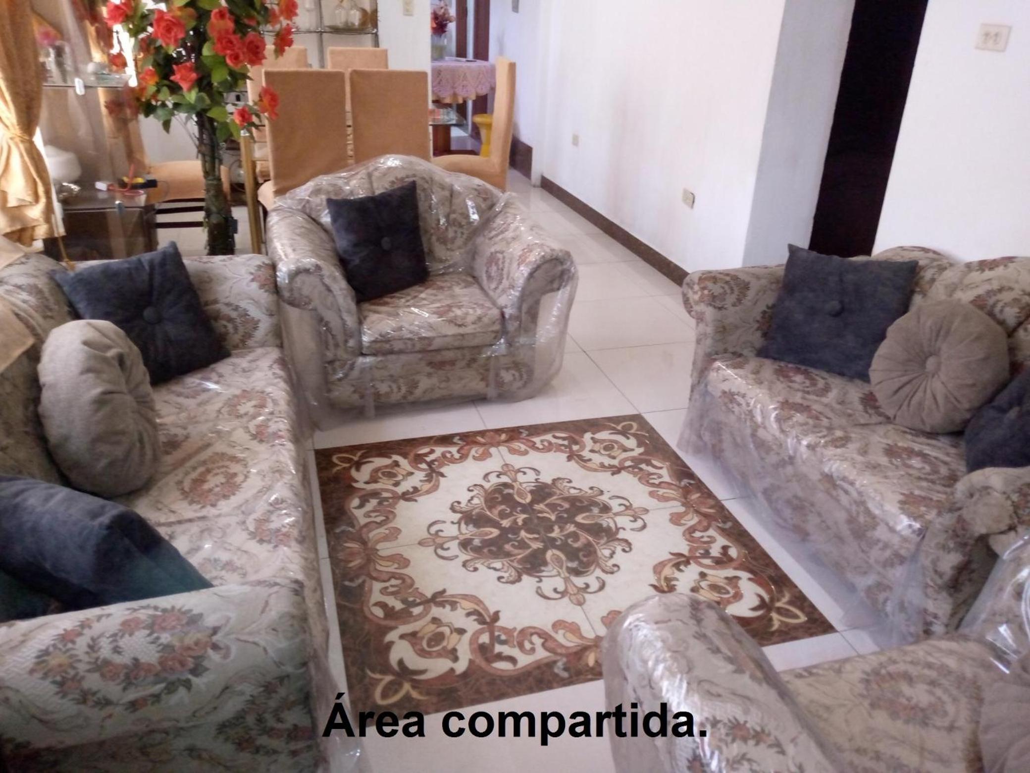 Acuarela del Rio H#3 Cerca Aeropuerto y Terminal Habitación privada con baño