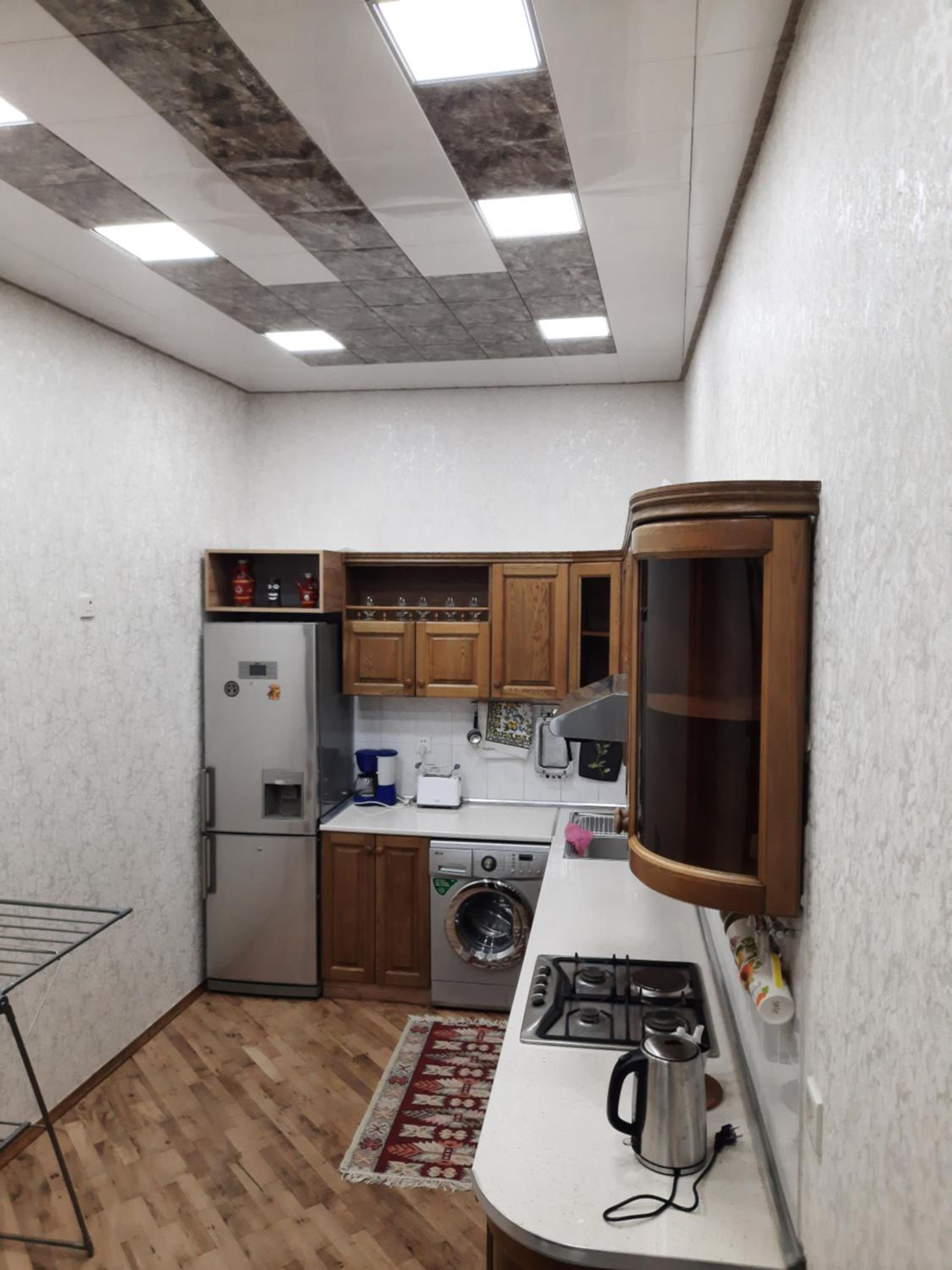 Spacious Apartment in Center, near Nizami st, Fountain Square and Sahil Metro Station