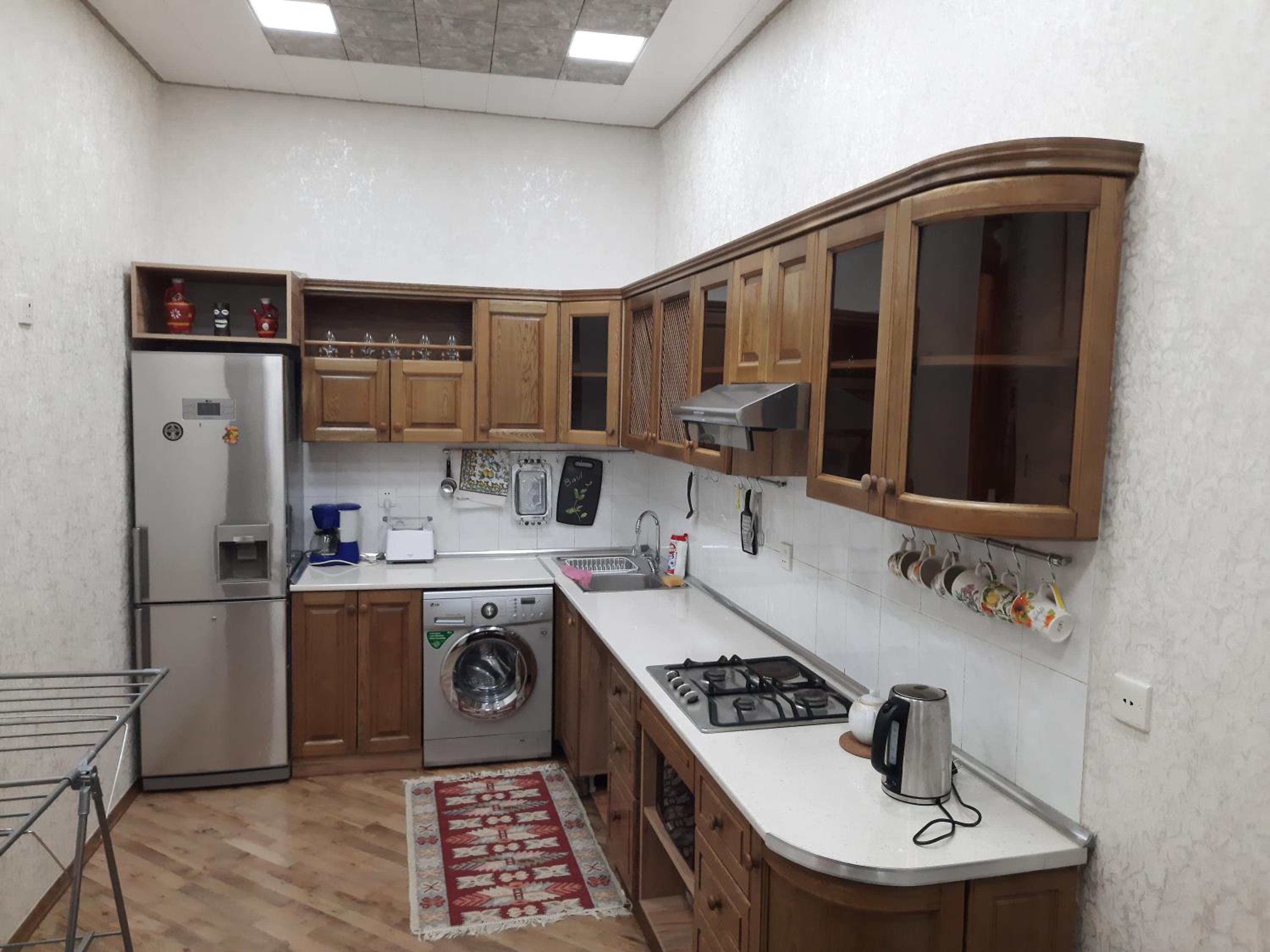 Spacious Apartment in Center, near Nizami st, Fountain Square and Sahil Metro Station