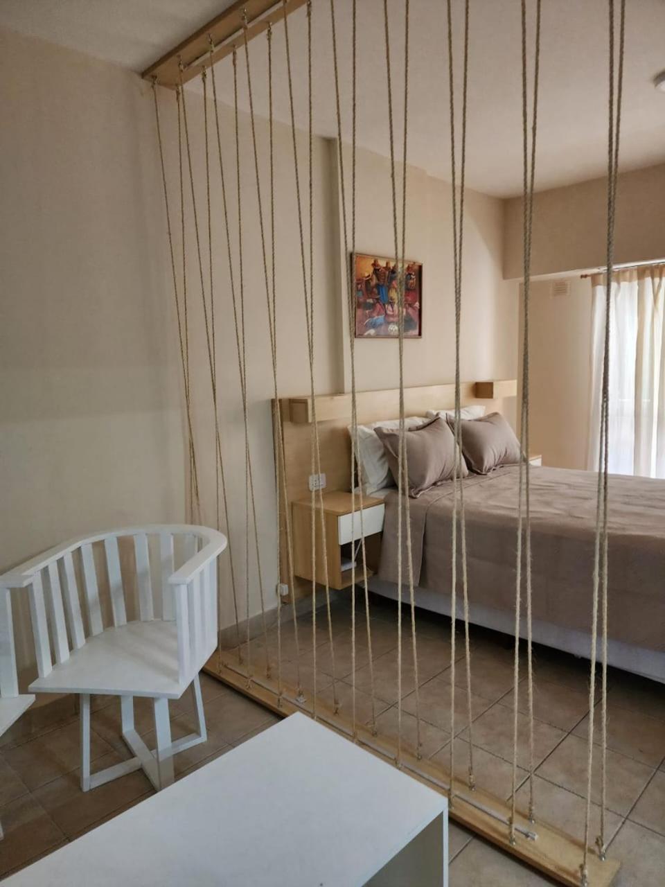 Zona histórica y cerca de UADE para dos personas