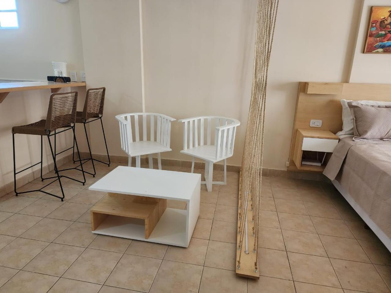 Zona histórica y cerca de UADE para dos personas