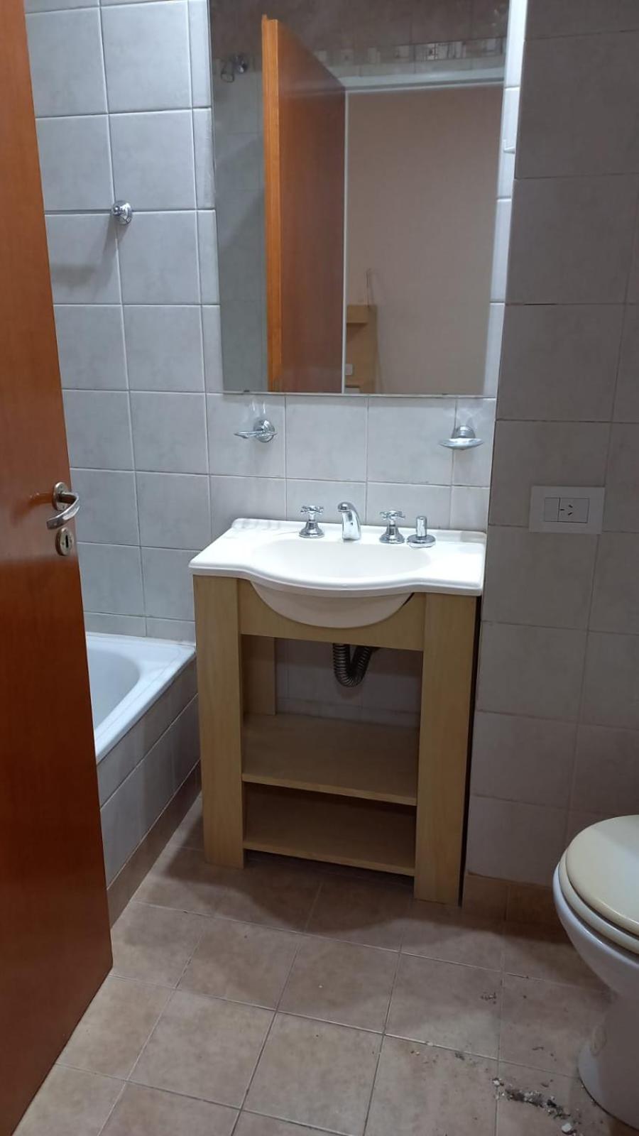 Zona histórica y cerca de UADE para dos personas
