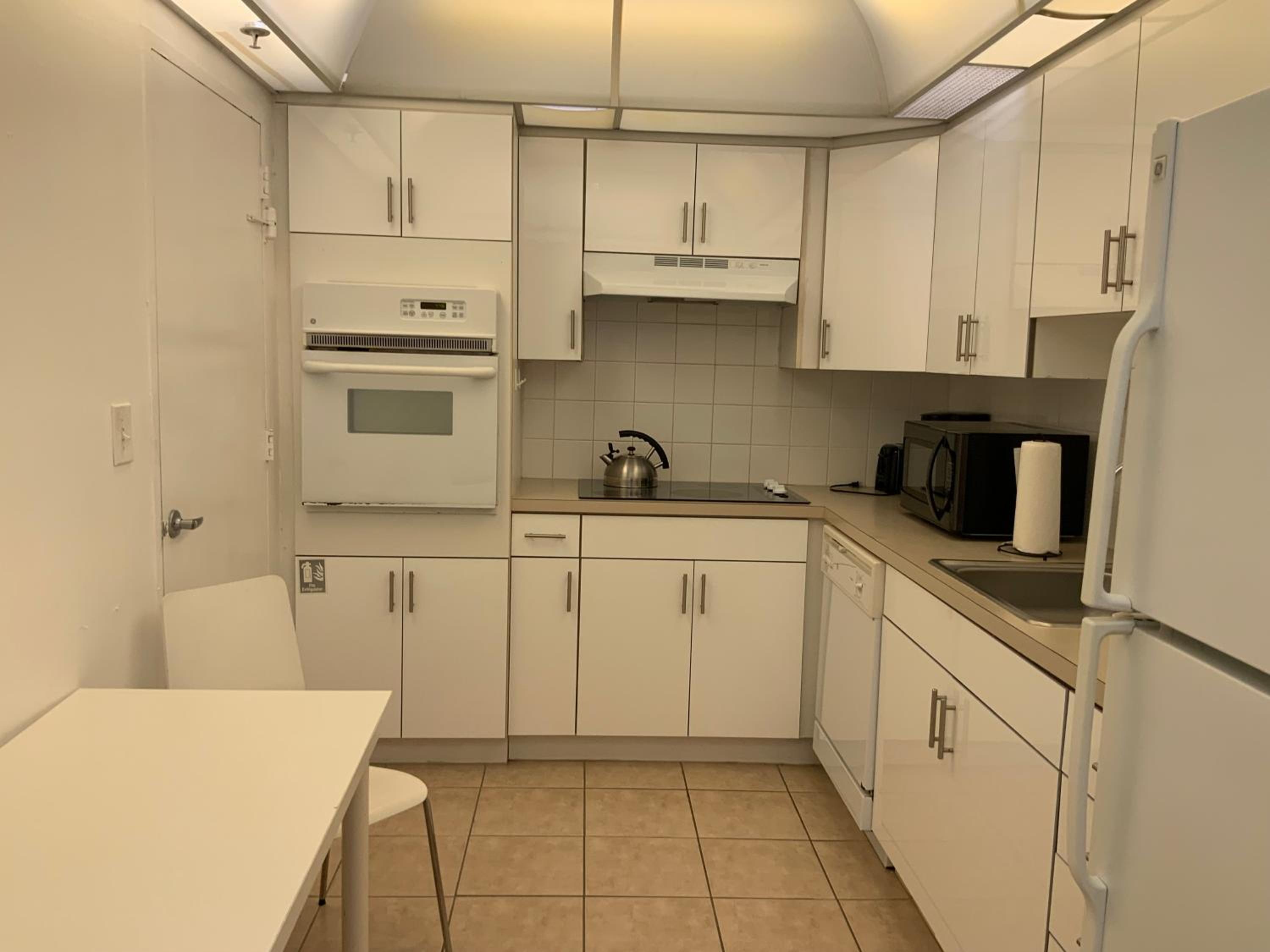 Cozy Ocean View Apartment by Miami Te Espera - Hallandale Beach 11E view 4