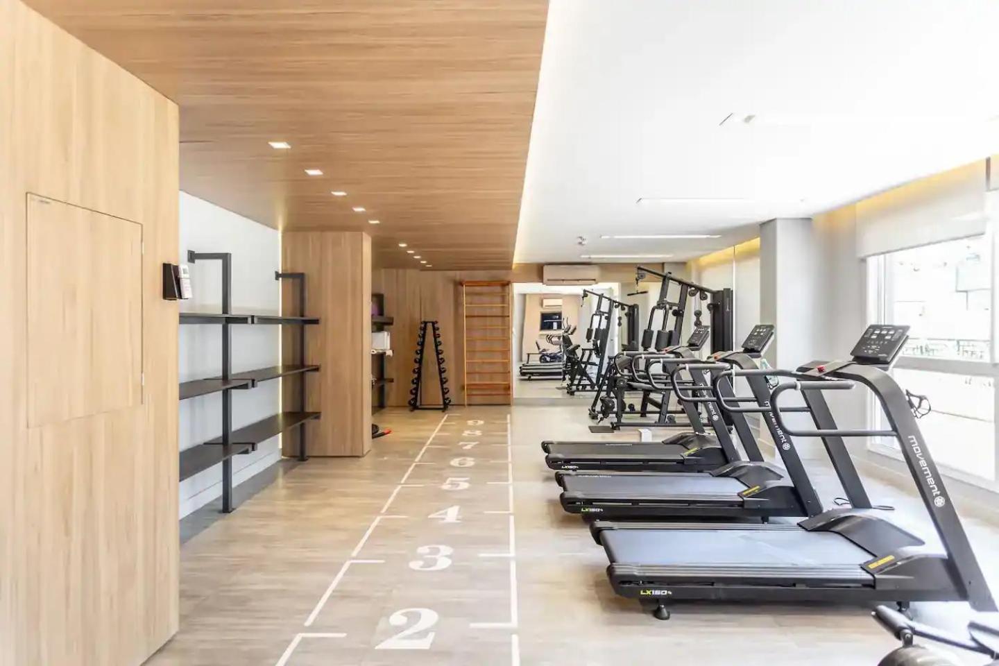 StudioLUX, Vaga Grátis, Piscina, Gym, NetFlix, ao lado da PUC