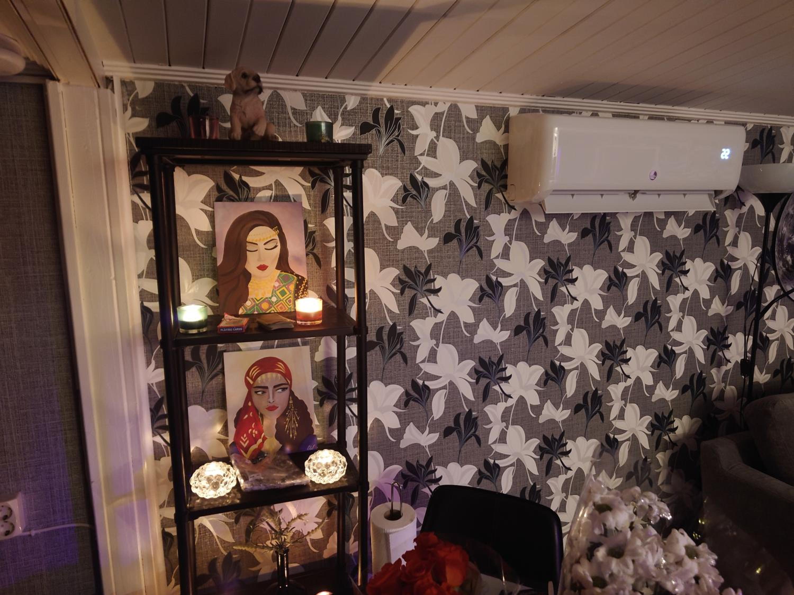 Anten Lake House