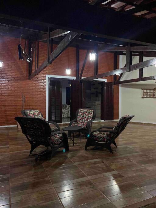 Chácara em Sarapui com 5 quartos sendo 3 suítes