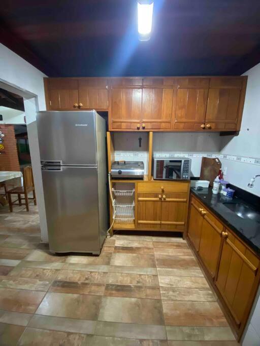 Chácara em Sarapui com 5 quartos sendo 3 suítes