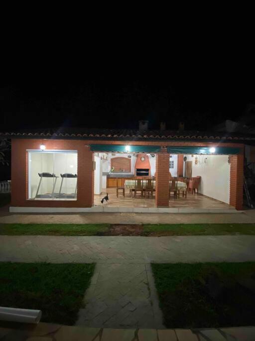 Chácara em Sarapui com 5 quartos sendo 3 suítes