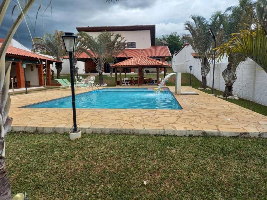 Chácara em Sarapui com 5 quartos sendo 3 suítes
