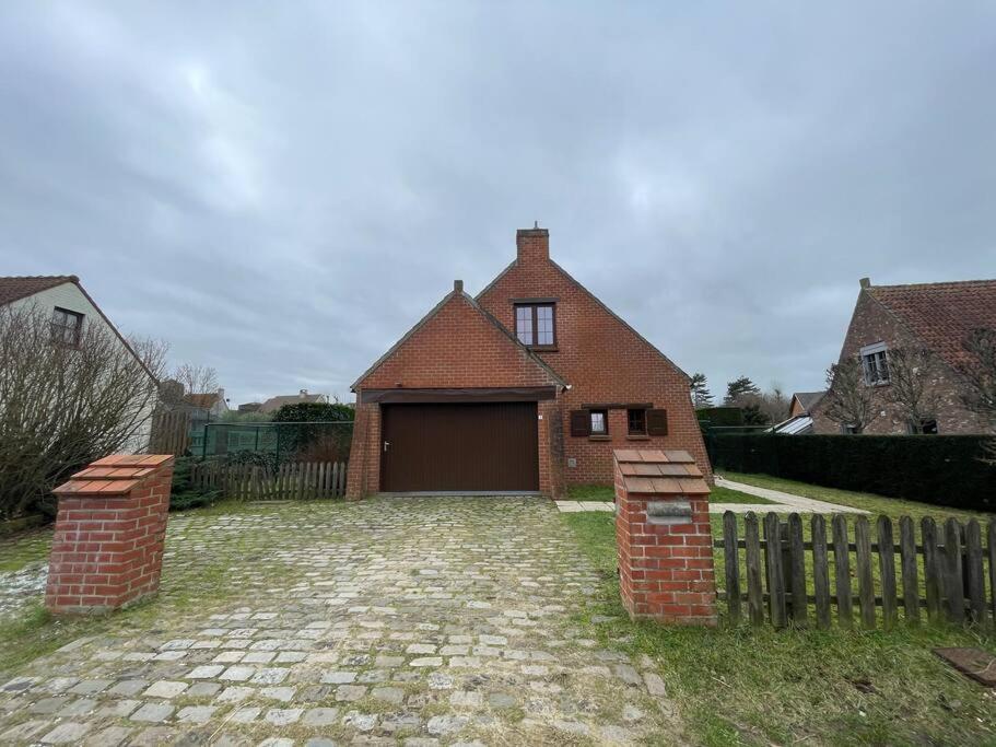 Villa James