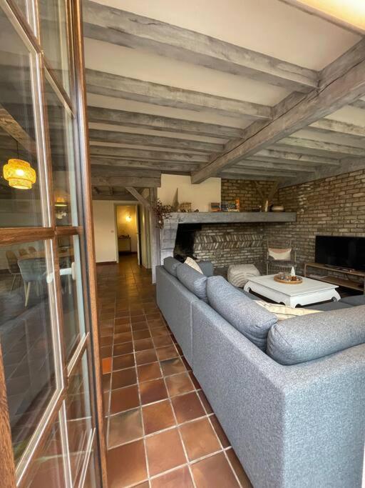 Villa James