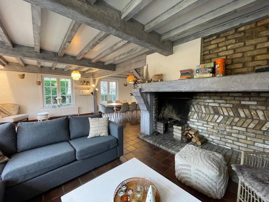 Villa James