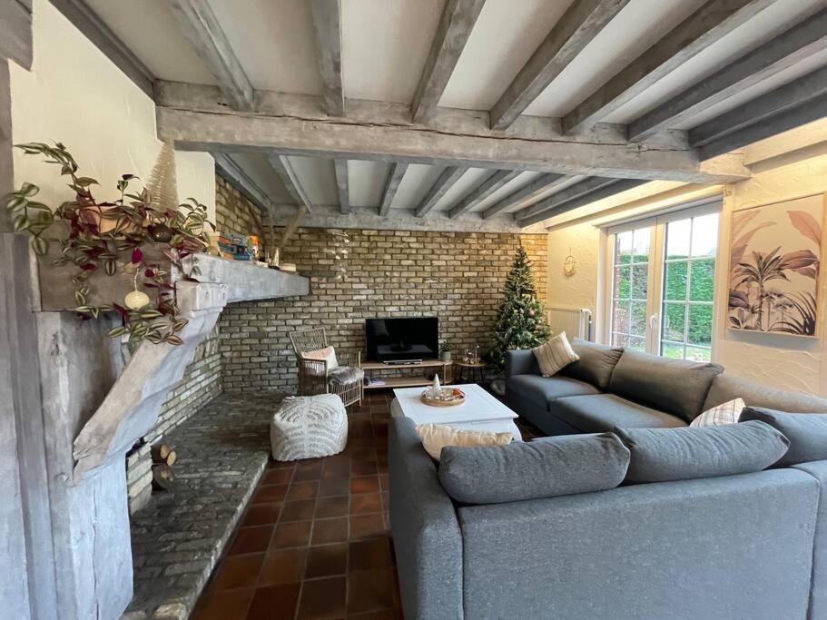 Villa James