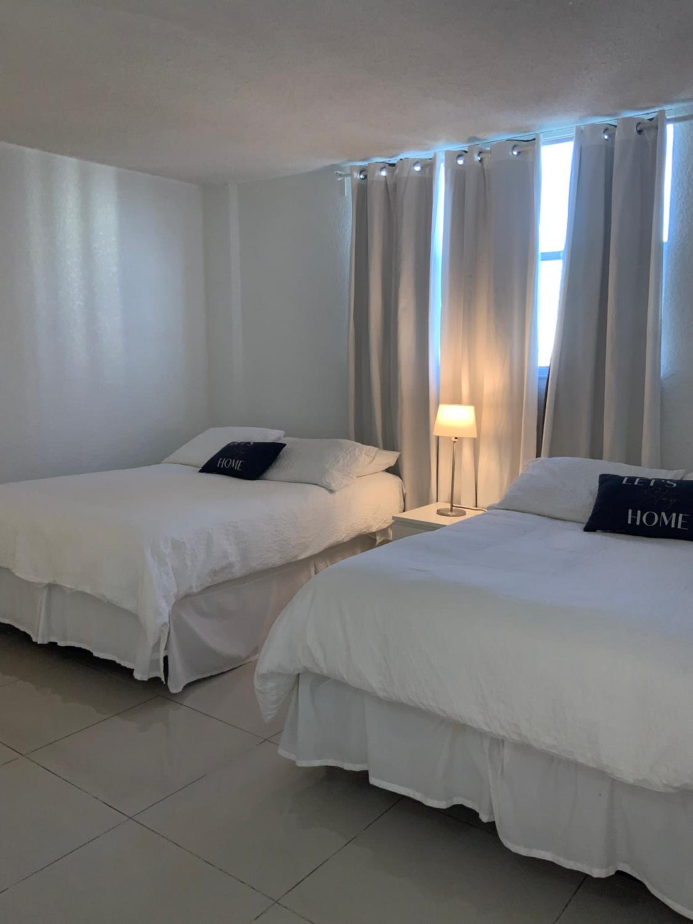 Modern Ocean View Apartment by Miami Te Espera - HALLANDALE 9E