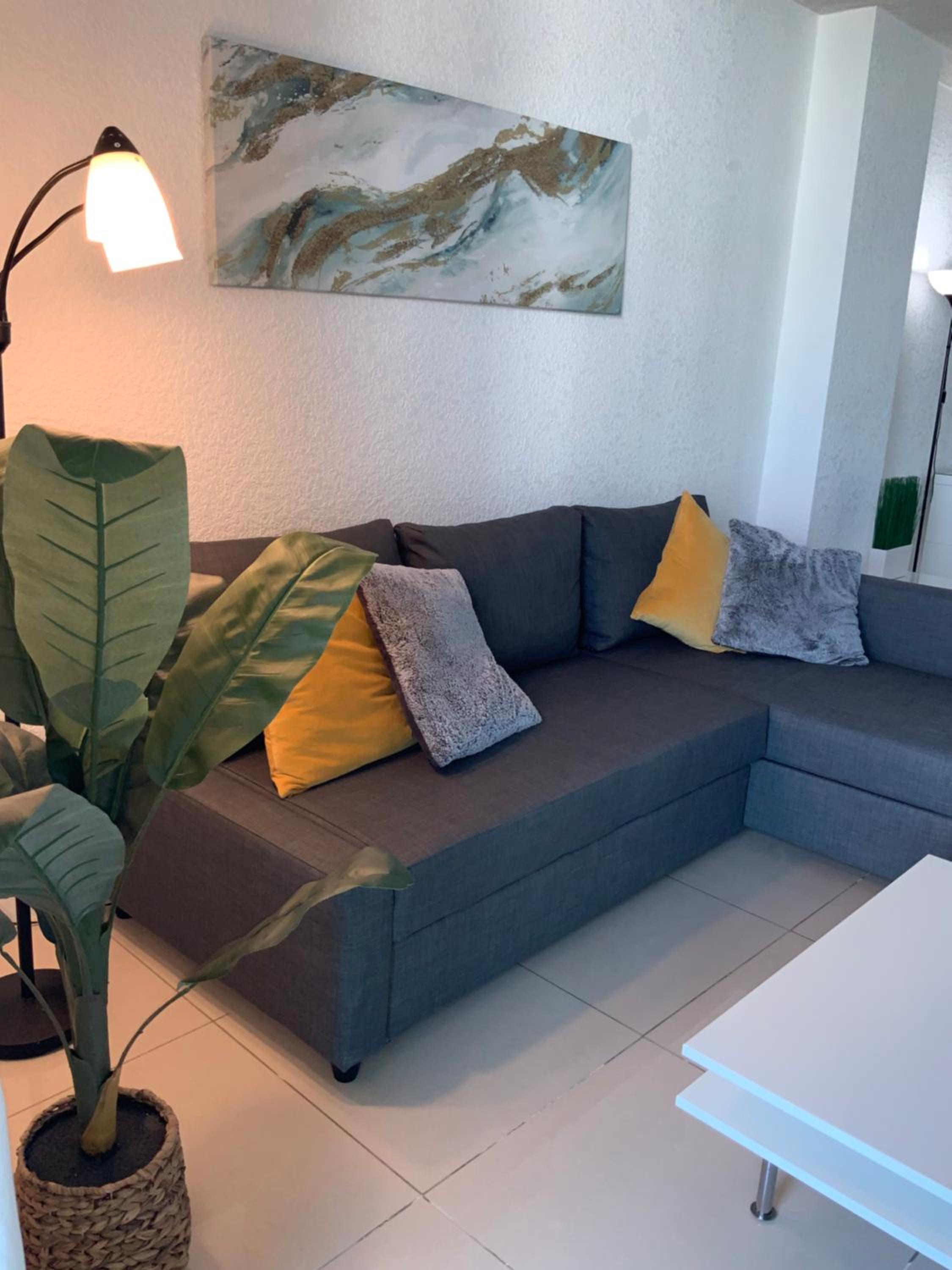 Modern Ocean View Apartment by Miami Te Espera - HALLANDALE 9E