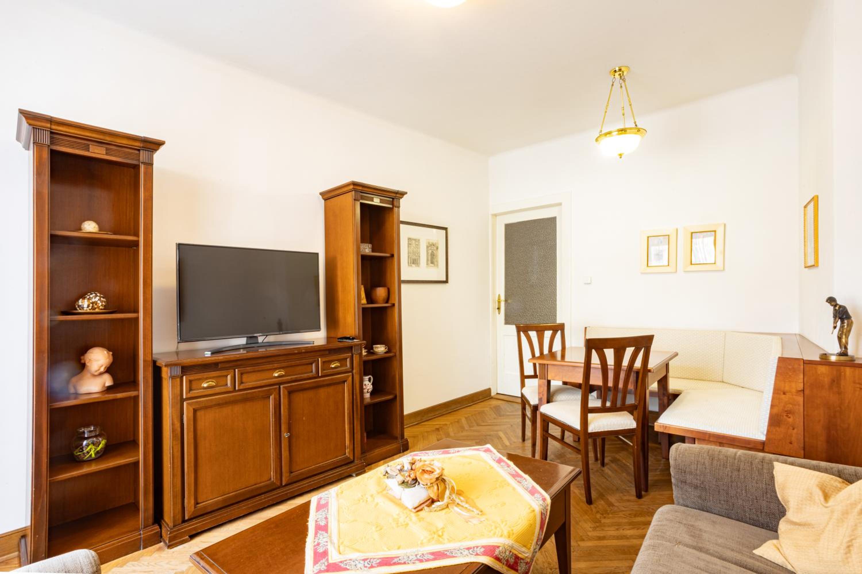 Melissa apartments