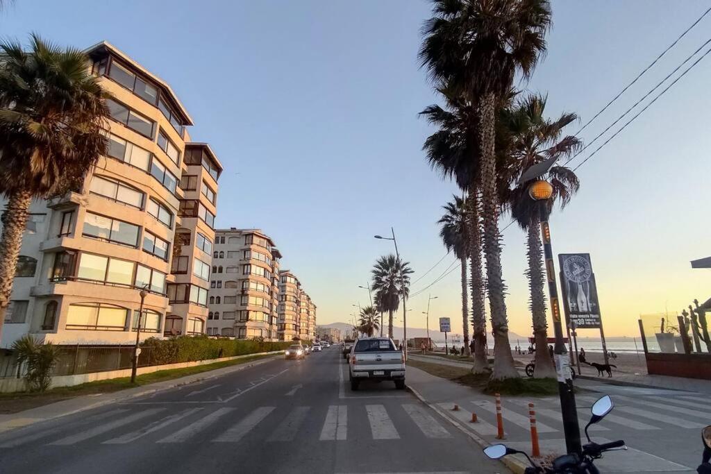 Departamento de 3 dormitorios a pasos Av. del Mar.