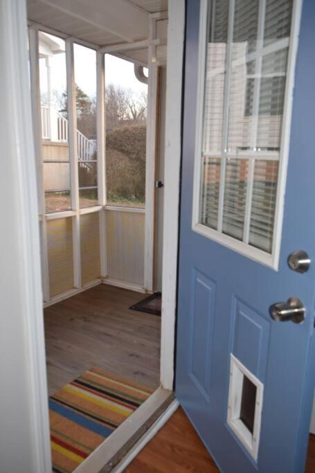 Home In Greenville 4 bedrooms, 4 beds, 2 baths