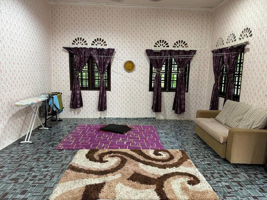 Homestay Hjh Rokiah, F.Tementi photo 8