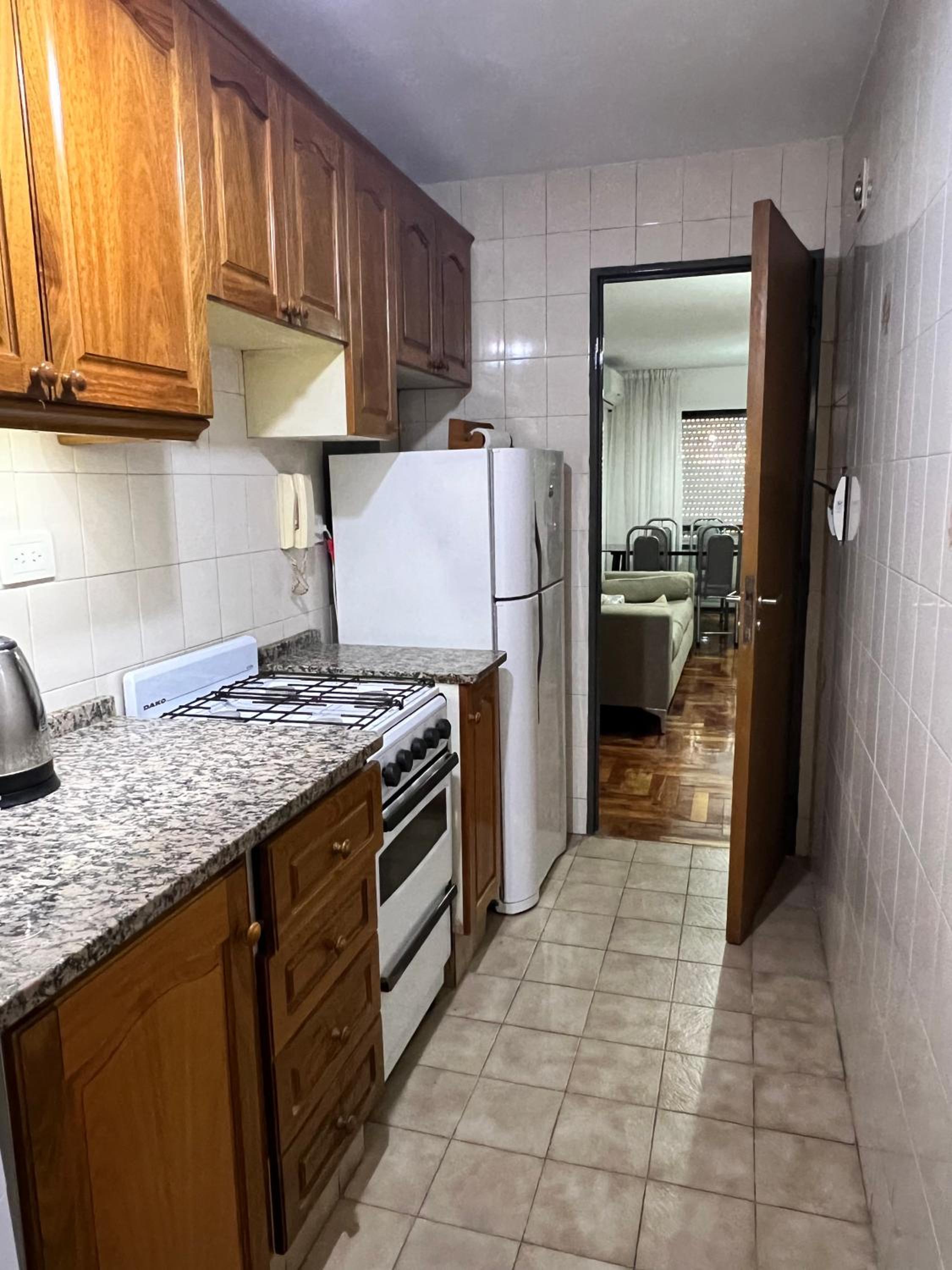 Apartamento en Colón y Cañada