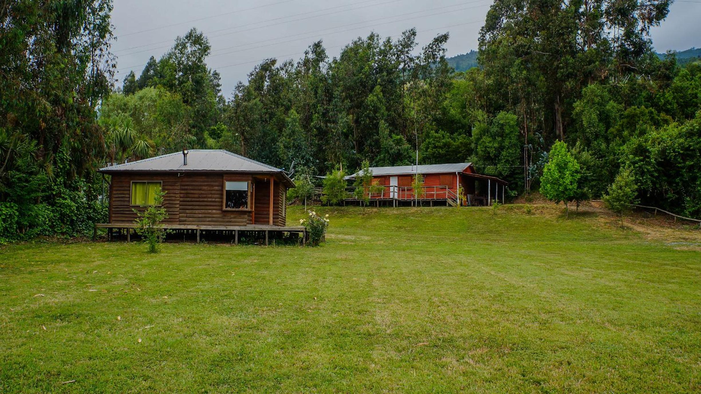 Cabañas Cerro Colorado Lago Colbún view 4