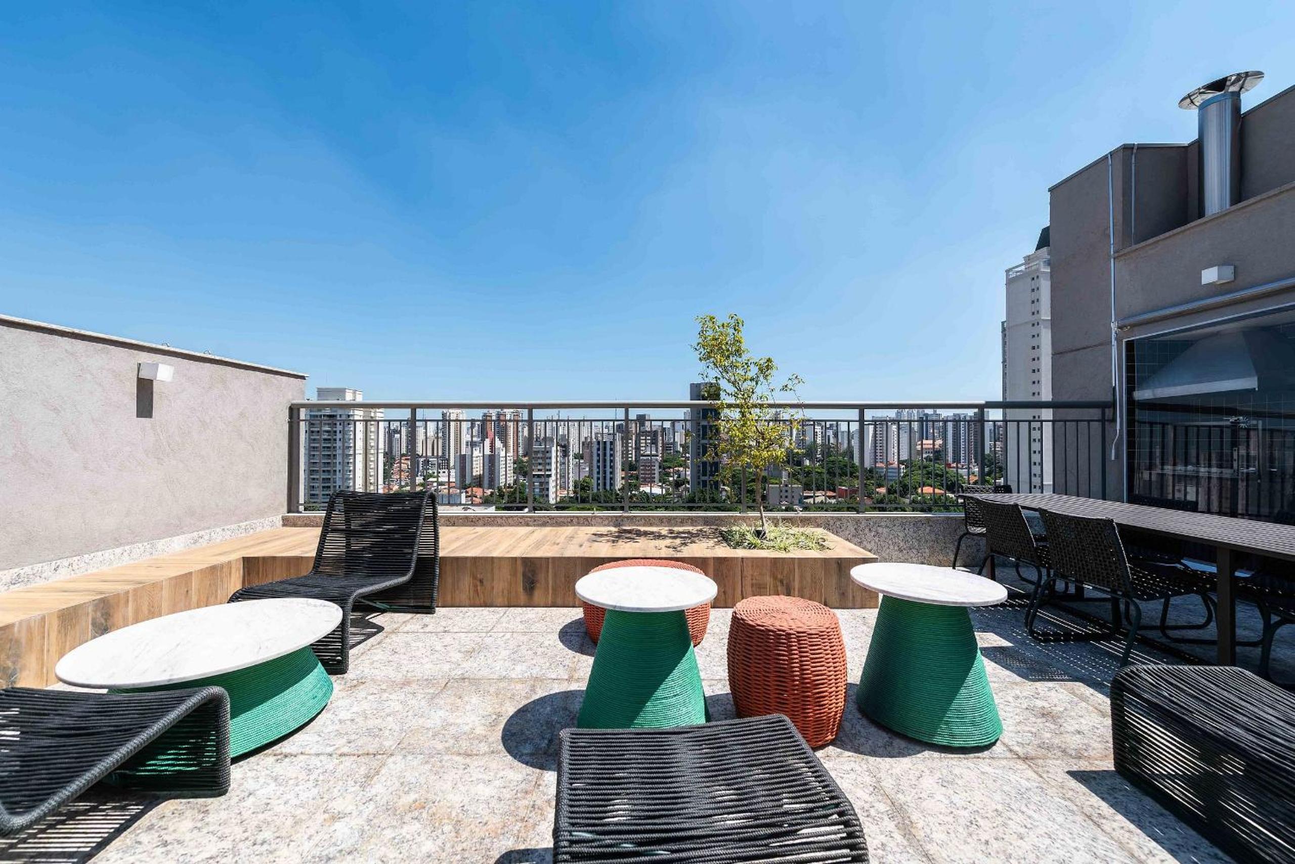 Modern and Comfortable Apartments In the Heart of Vila Mariana Close to Metro Santa Cruz