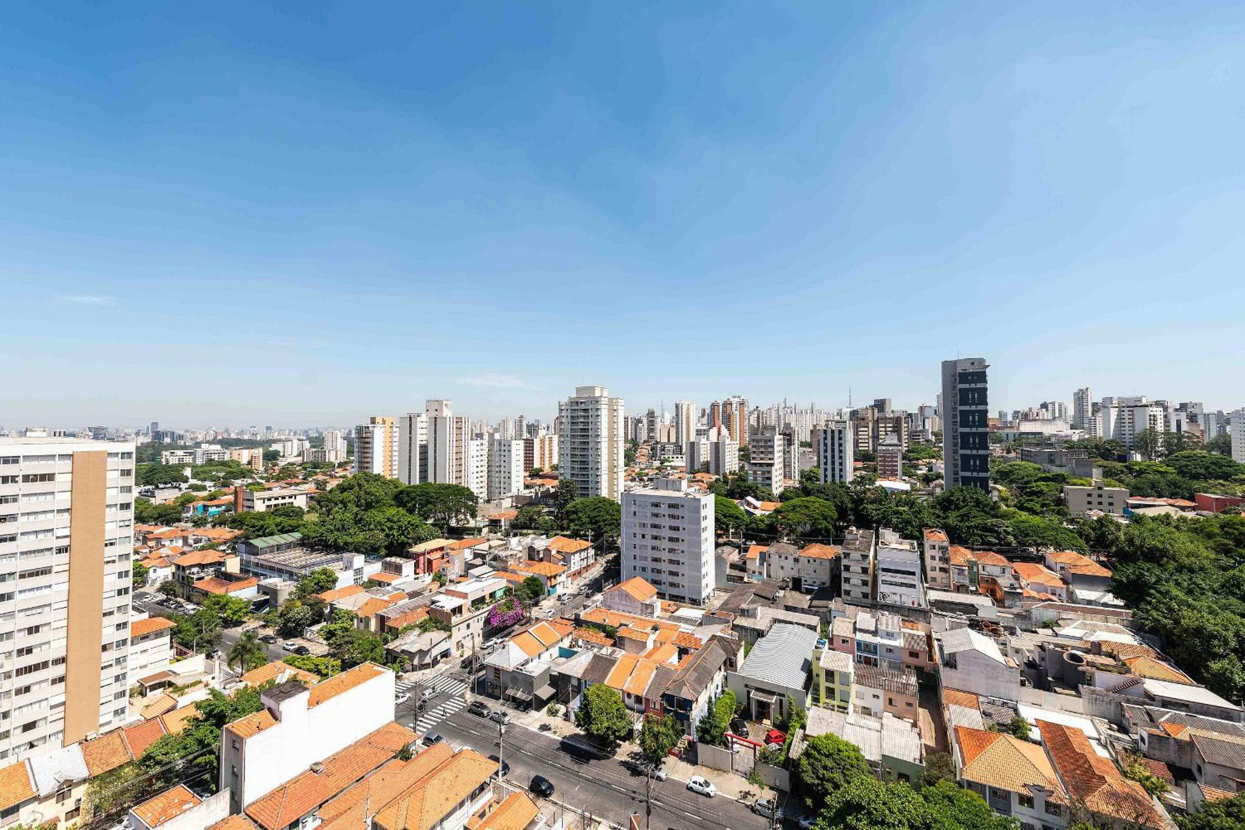 Modern and Comfortable Apartments In the Heart of Vila Mariana Close to Metro Santa Cruz