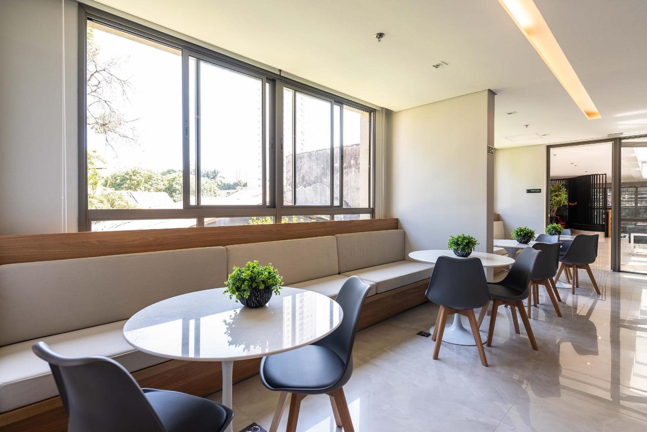 Modern and Comfortable Apartments In the Heart of Vila Mariana Close to Metro Santa Cruz
