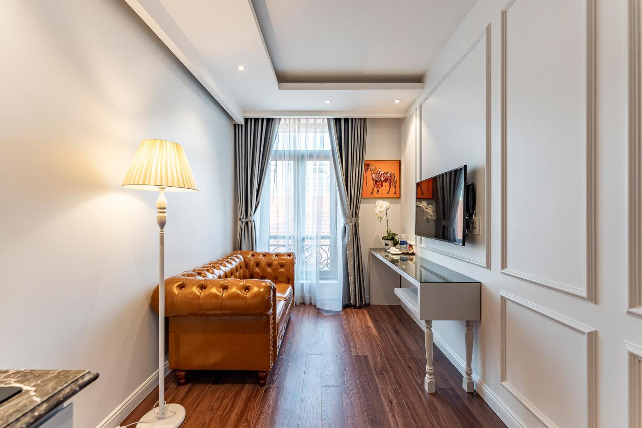 Golden Star Apartment & Hotel