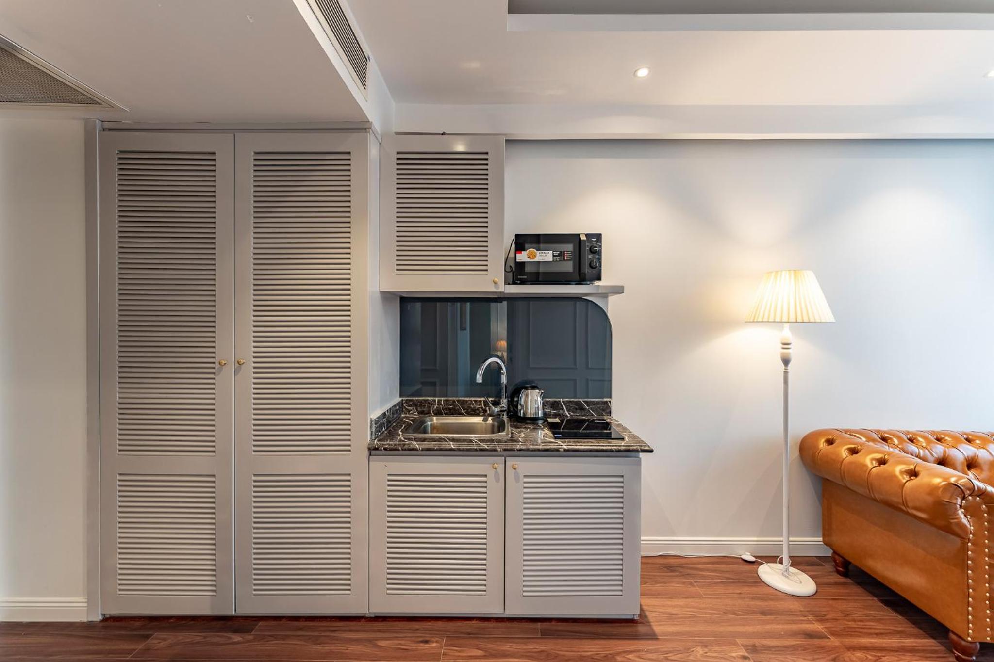 Golden Star Apartment & Hotel