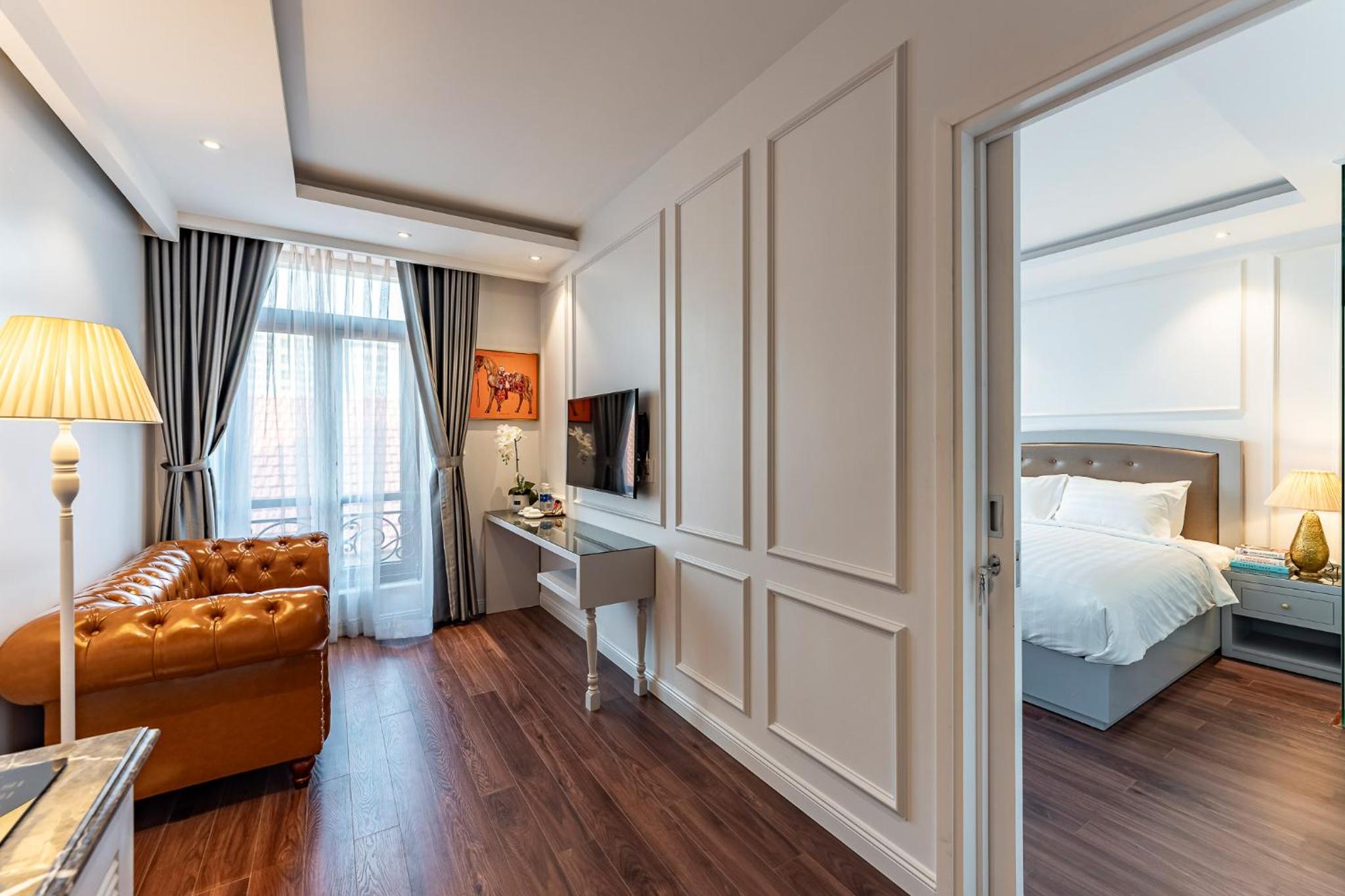 Golden Star Apartment & Hotel