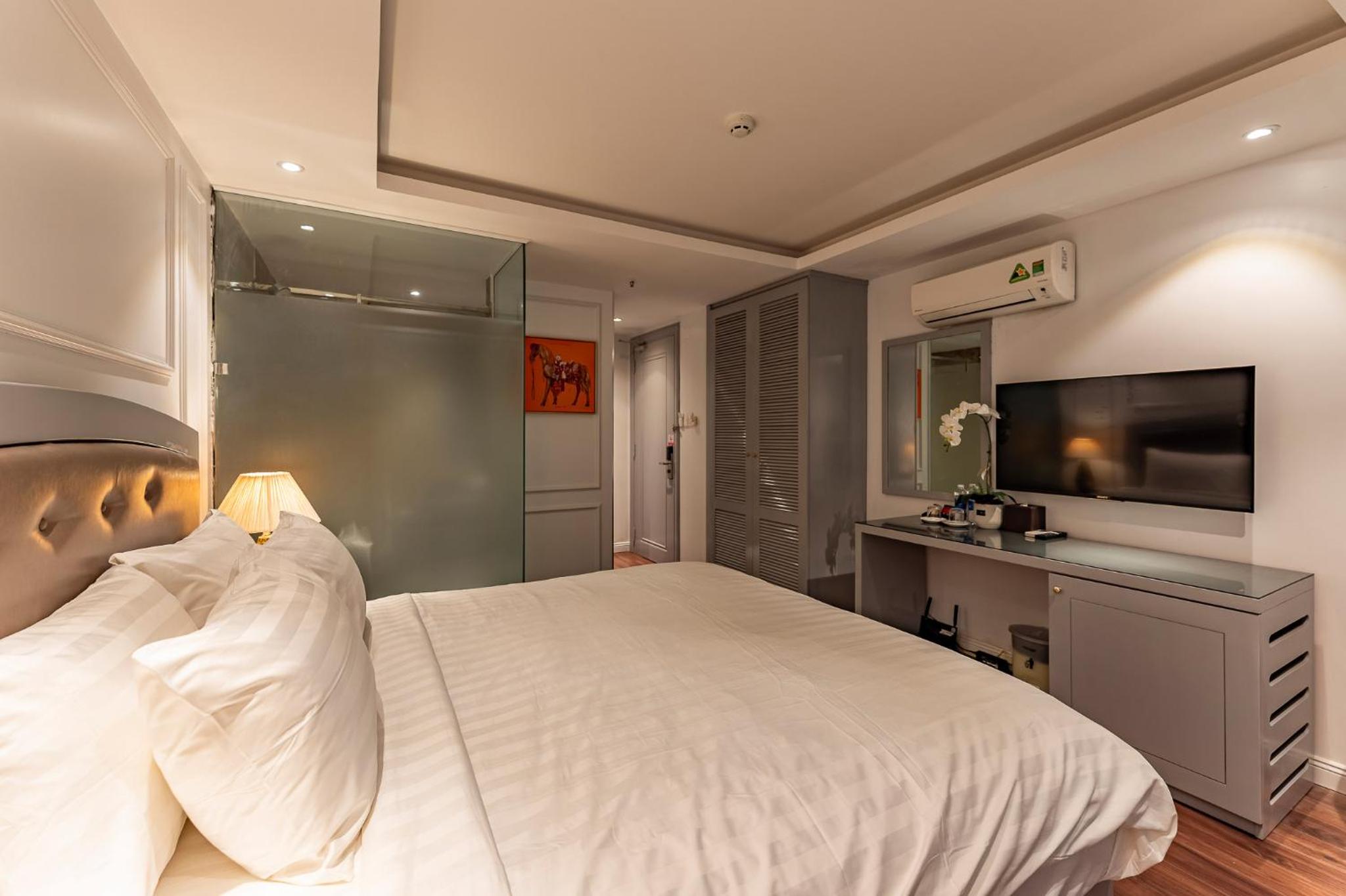 Golden Star Apartment & Hotel