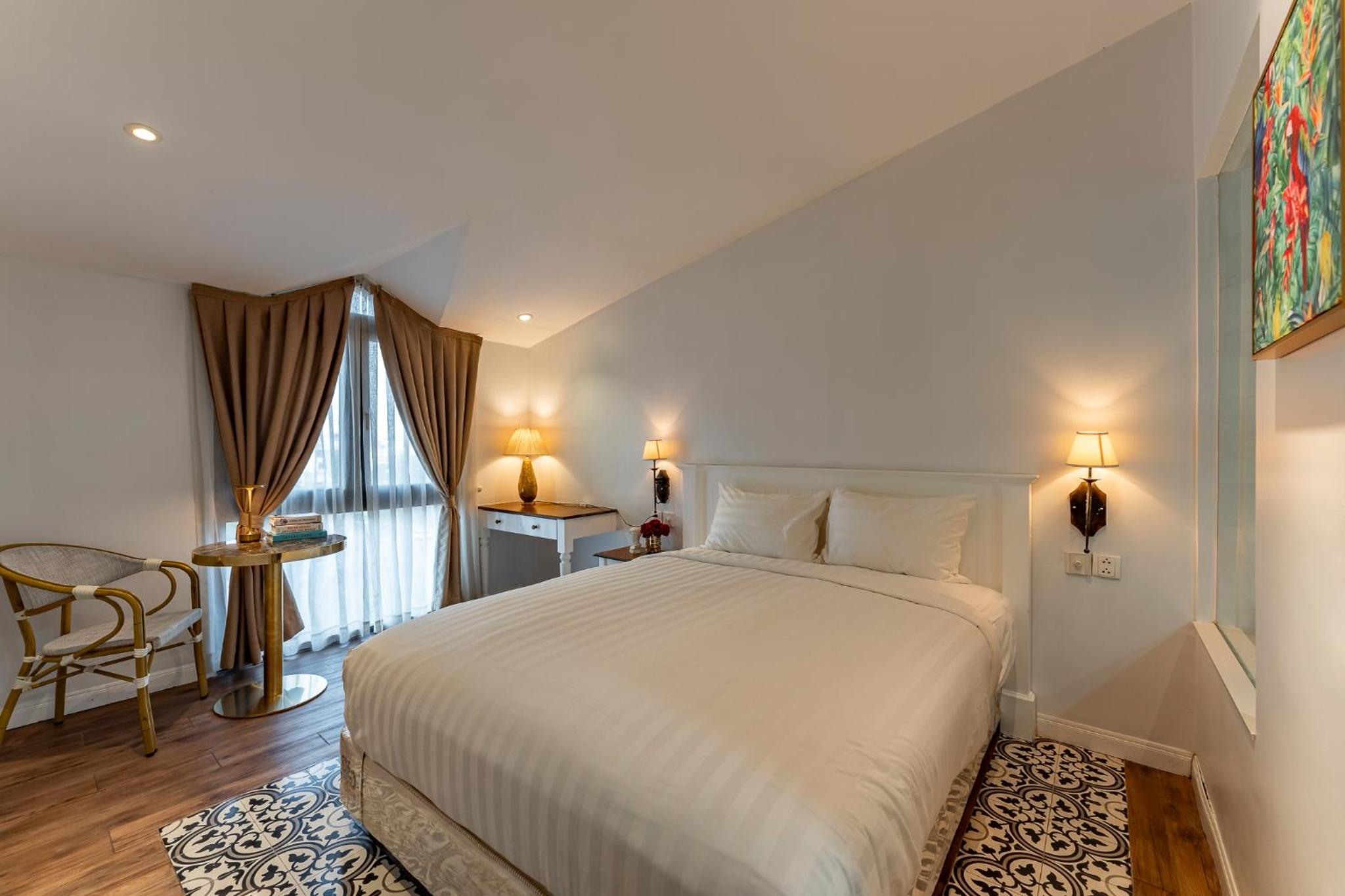 Golden Star Apartment & Hotel