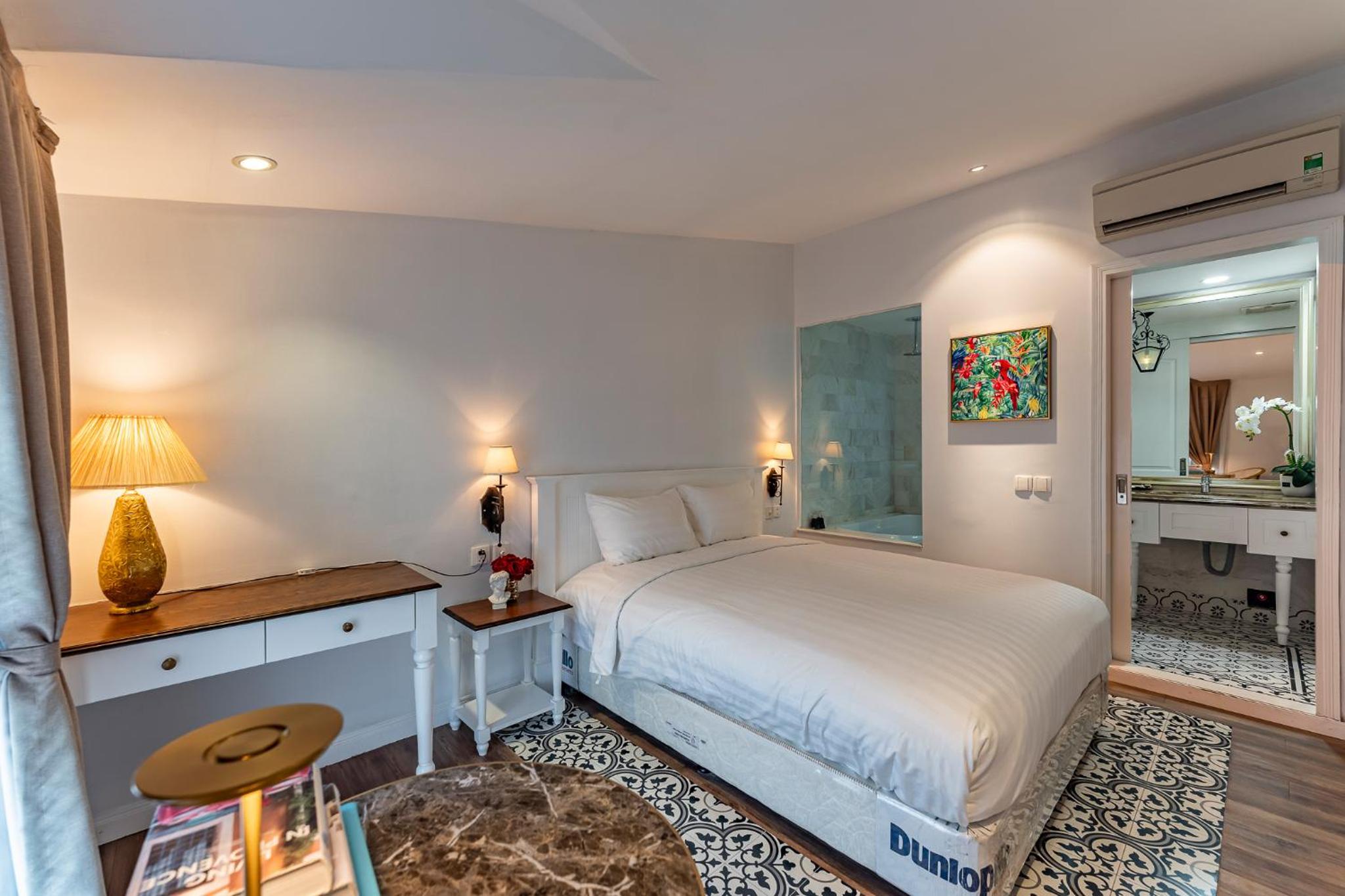 Golden Star Apartment & Hotel