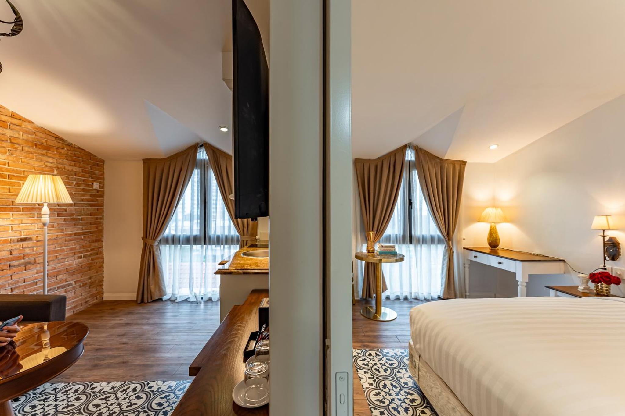 Golden Star Apartment & Hotel