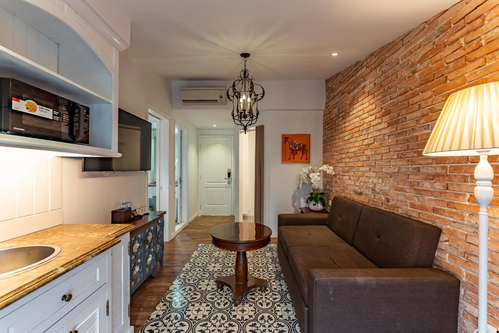 Golden Star Apartment & Hotel