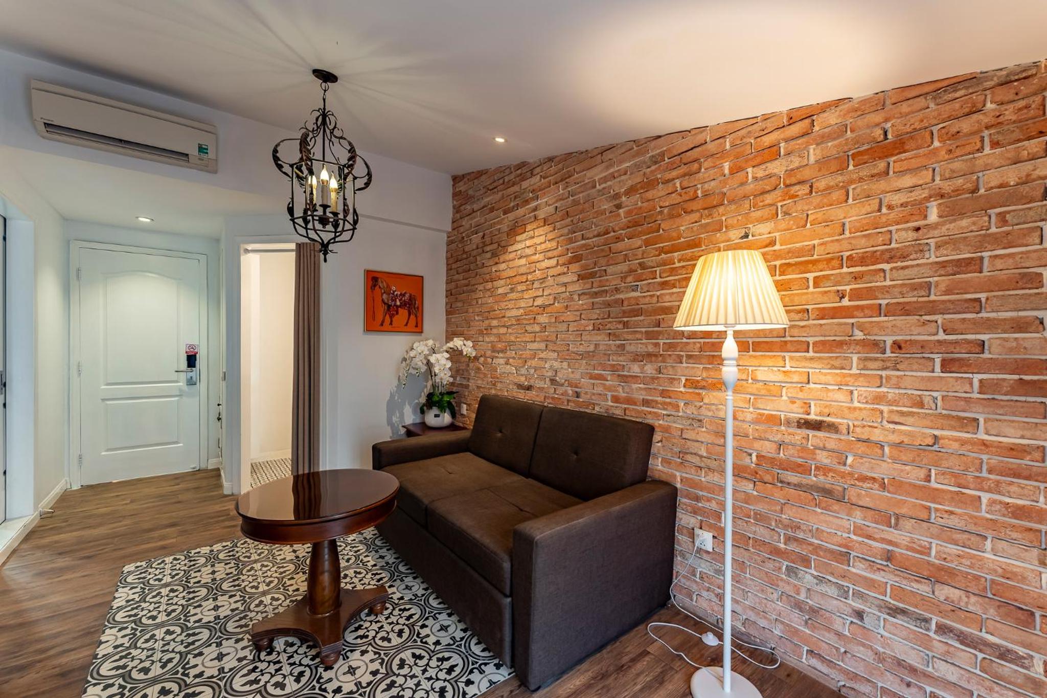Golden Star Apartment & Hotel