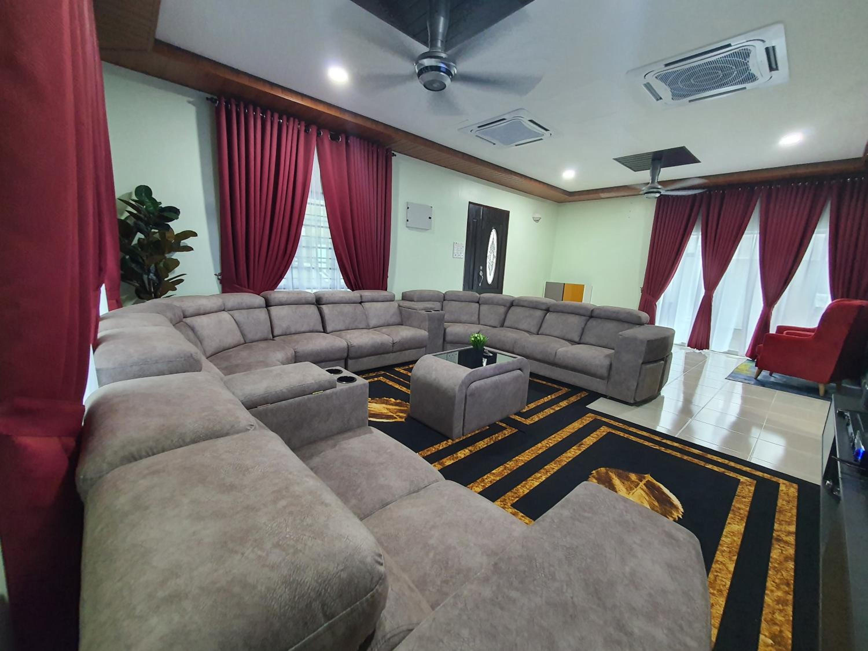 VILLA SARA PRIVATE POOL ALOR SETAR photo 2